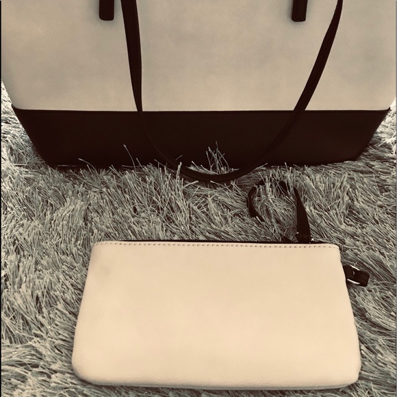 NWT Kelley and Katie purse - Picture 4 of 5